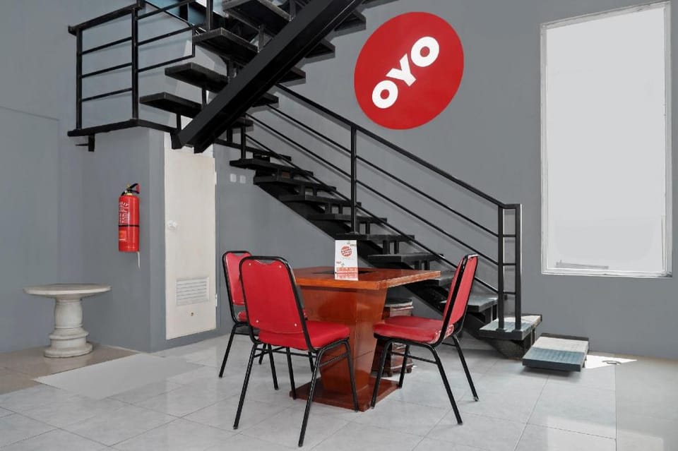 OYO 682 Ceria Homestay Syariah Vacation rental in Indonesia