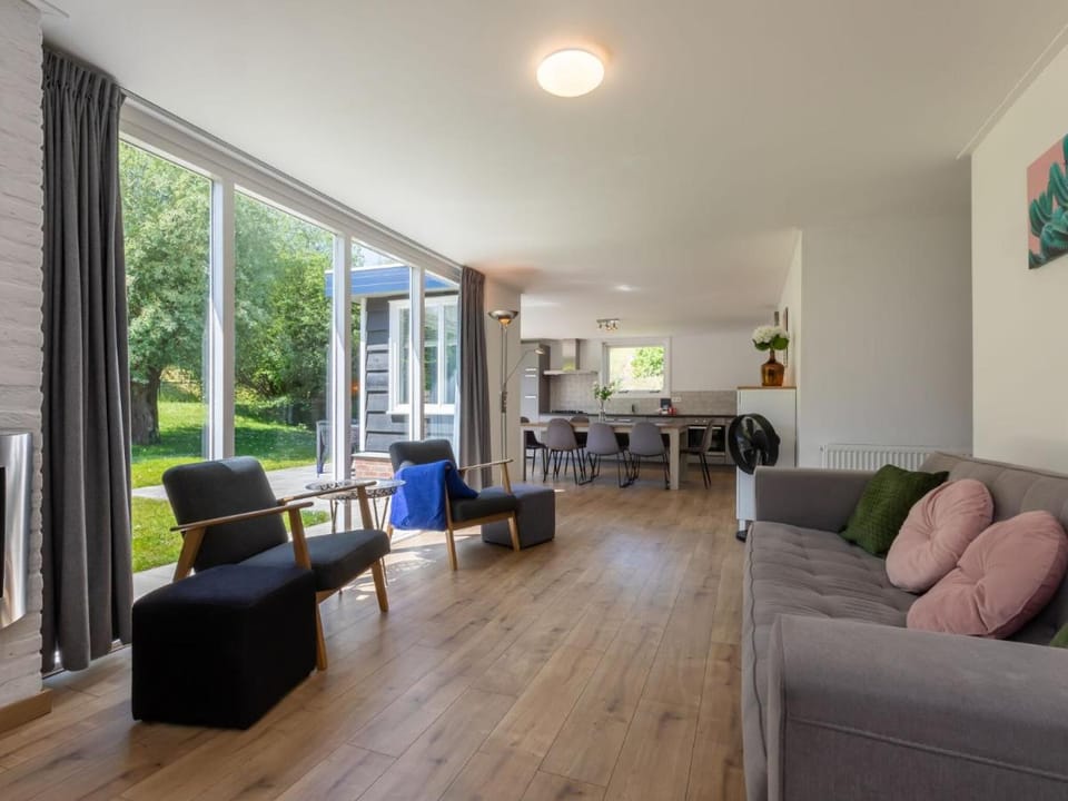 Holiday Home near Veerse Meer Lake Wolphaartsdijk Vacation rental in Wolphaartsdijk