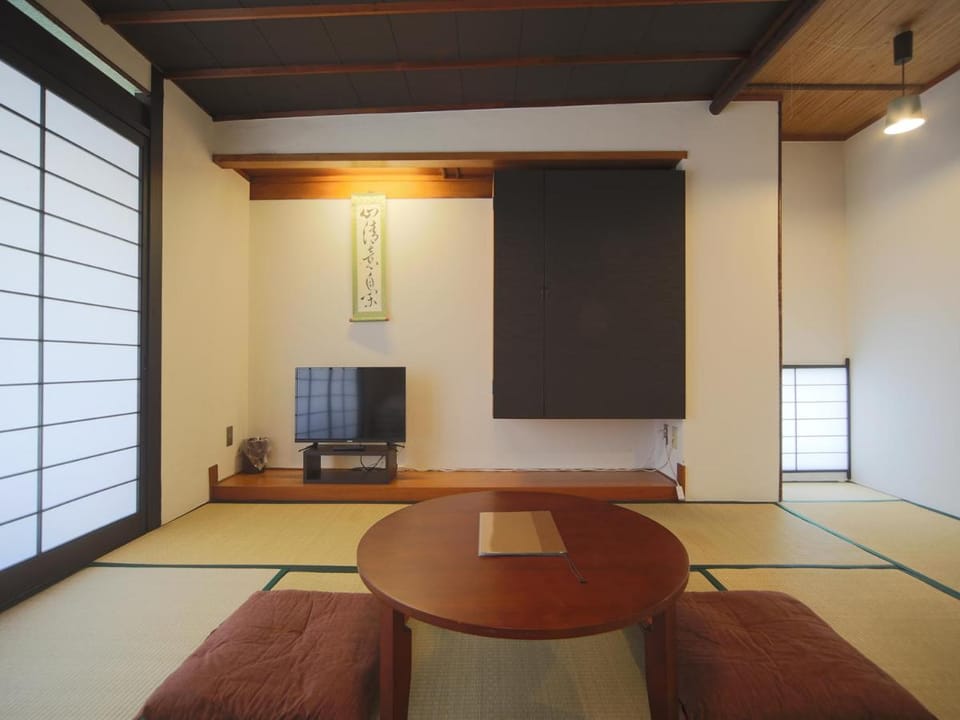 Setouchi Mangetsuso Hostel in Japan