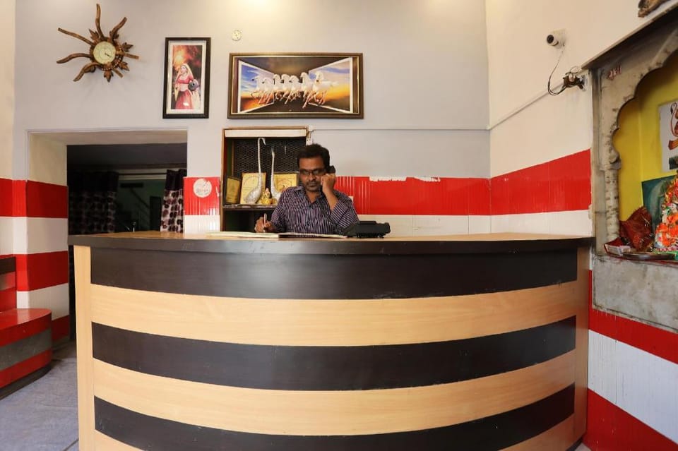Hotel O Vanshika Hotel in Agra