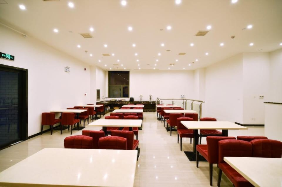 Lavande Hotels Wuhan Wuchang Railway Station Square Hotel in Wuhan