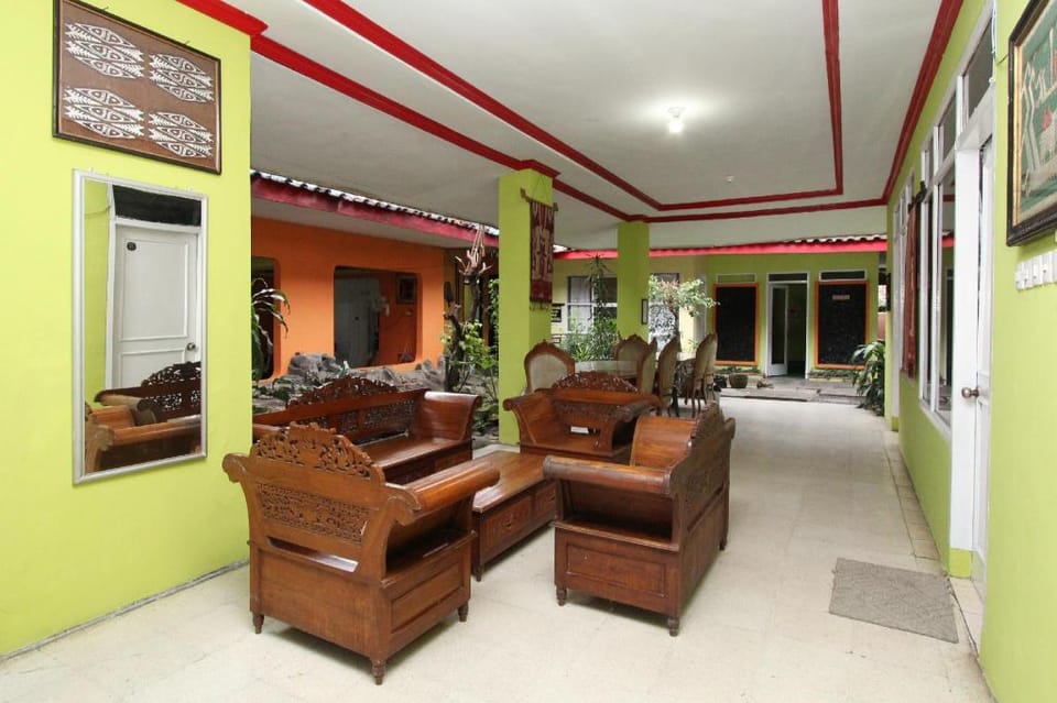 OYO 434 Hotel Parahiyangan Syariah Hotel in Indonesia