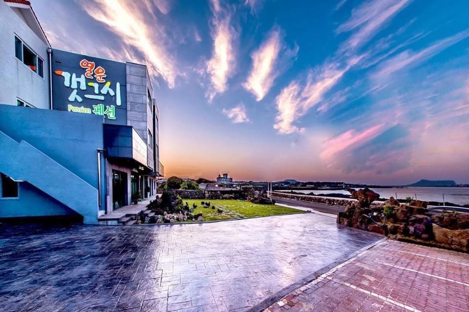 Seogwipo Gaetkeusi Pension Bed and Breakfast in South Korea