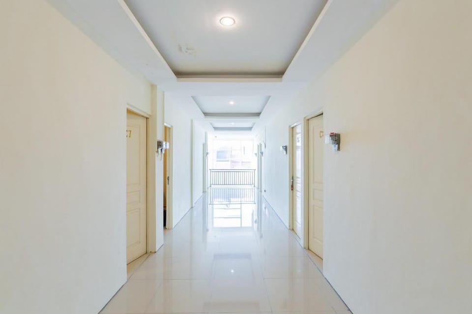 Urbanview Erga Family Residence Syariah Surabaya by RedDoorz Hotel in Surabaya