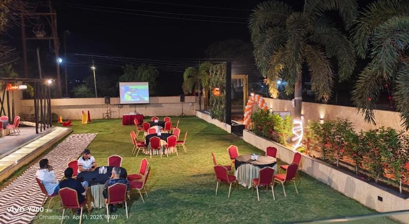 HOTEL AMORA - Rajnandgaon Hotel in India