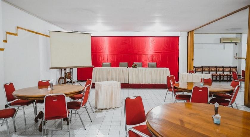 RedDoorz @ Ungaran Hotel in Indonesia