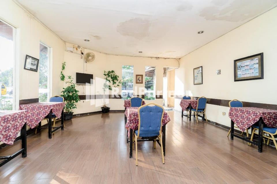 Cherry Pink Hotel Medan Mitra RedDoorz Hotel in Indonesia