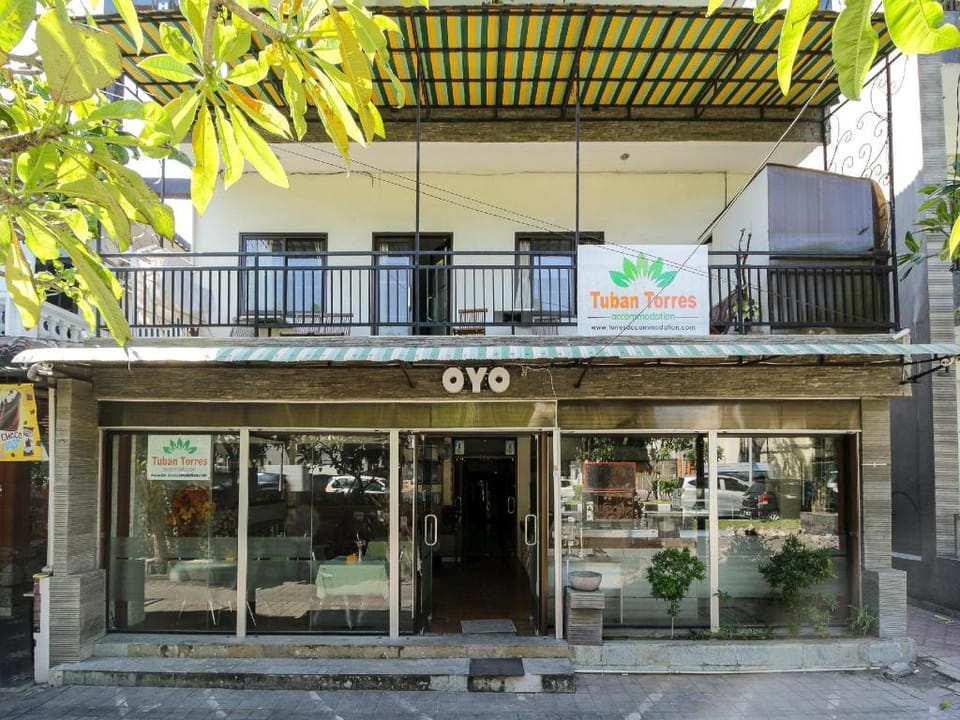 OYO 734 Tuban Torres Accomodation Hotel in Kuta