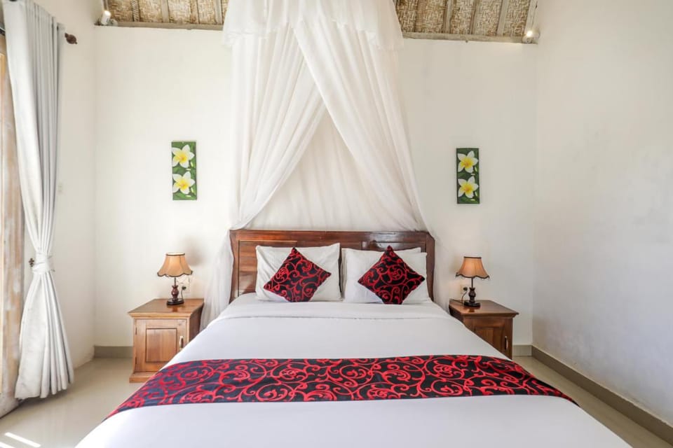 The Box Paradise Cottage Bed and Breakfast in Nusapenida