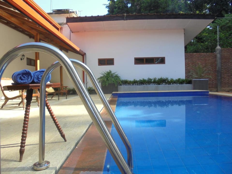 Pinnawala Backpack Residencies Bed and Breakfast in Sri Lanka