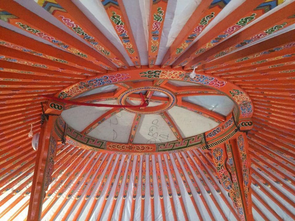 Yourte Mongole Luxury tent in Bourgogne-Franche-Comté