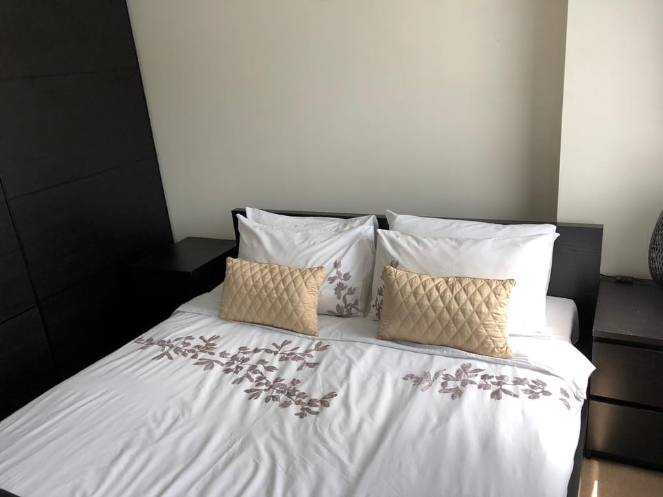 Stunning 2 bed flat in fantastic location Apartment in London