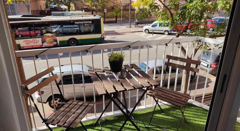 Piso exterior completo a 20' de Barcelona.  Apartment in Sabadell