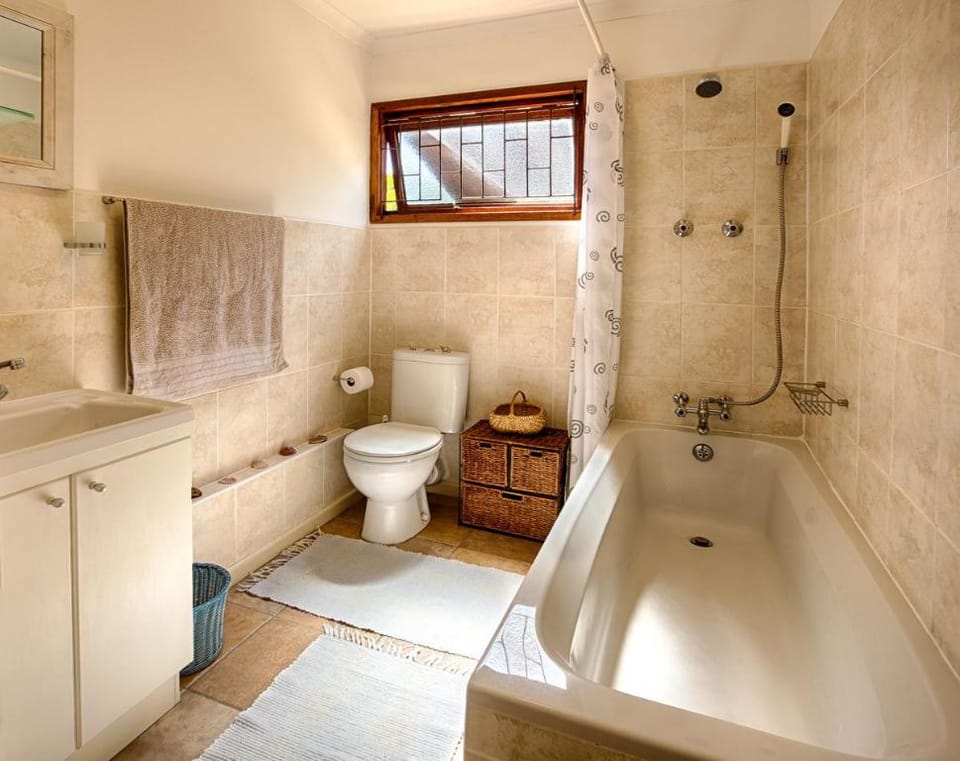 Bay Vista Garden Flat is quiet and private Apartment in Cape Town