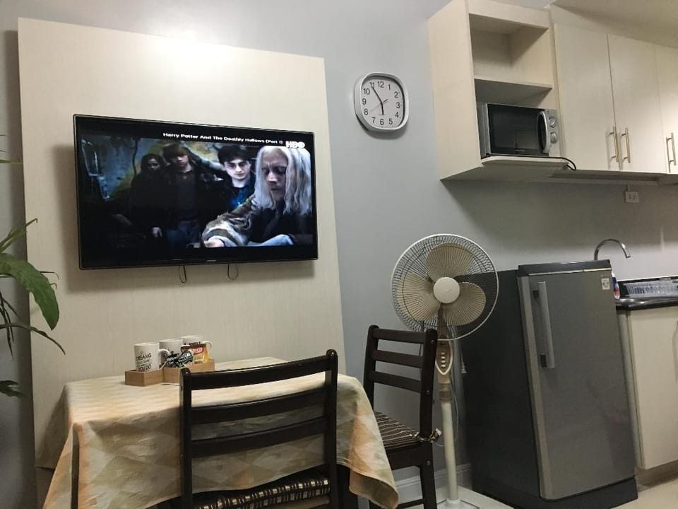 Cozy La Vista at Sea Residences Apartment in Pasay