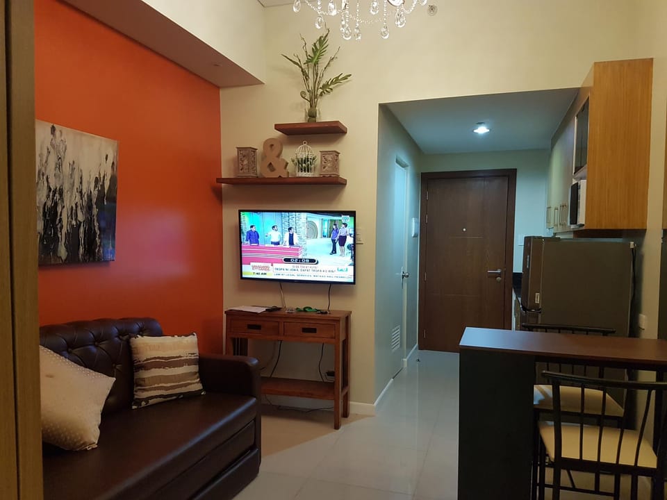 La Vista Luxury at Shell Residences Apartment in Pasay