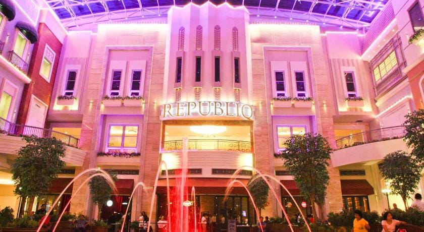 Cozy Airport Condo | 7-min Walk to Terminal 3 Apartment in Pasay