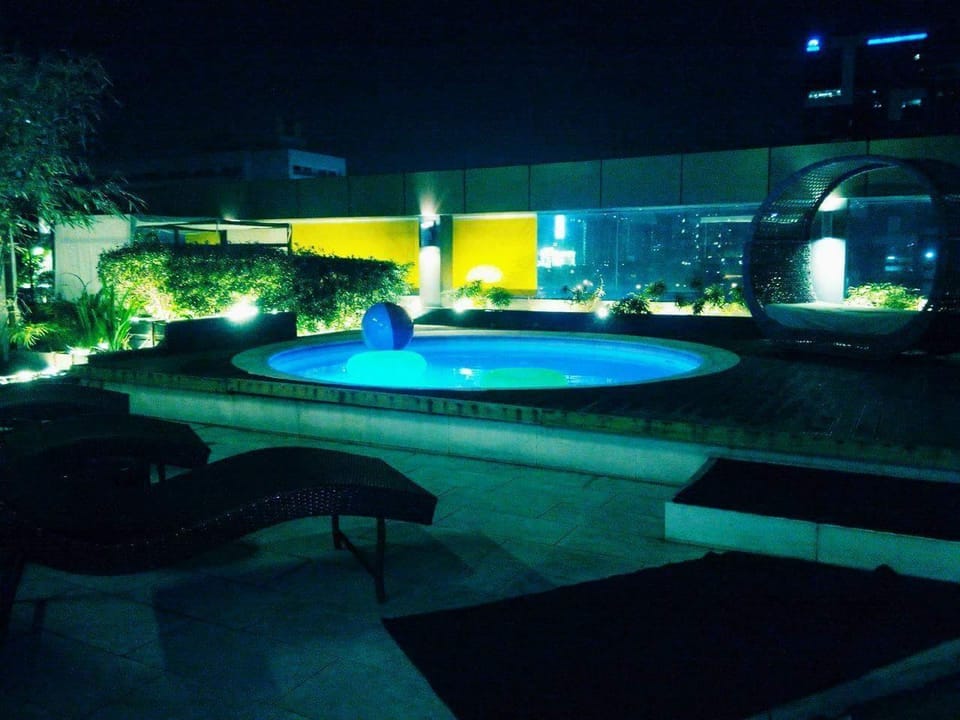 Shanika Properties @ F1 BGC #2 Apartment in Makati