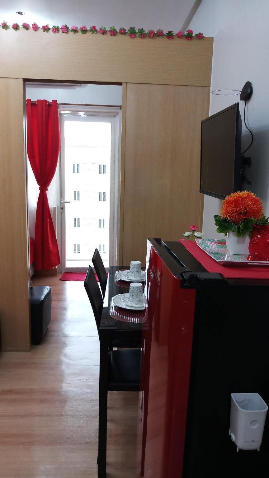 L&A's Staycation @ Trees Residences Apartment in Quezon City