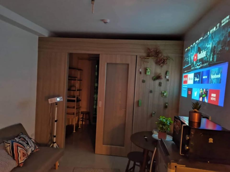 Metro Staycation in Pasay Mall of Asia Apartment in Pasay