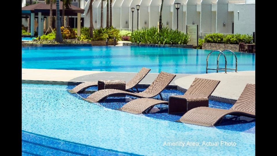 QCondo Mall of Asia,Airport,Casinos, WiFi&Netflix Apartment in Pasay