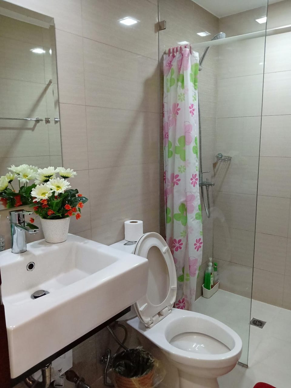 Venice McKinley Hill Global City Apartment in Makati