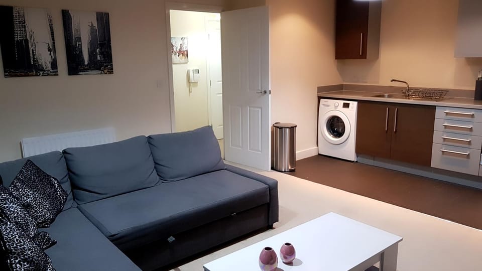 Dazzon Luxury Apartment in Central Milton Keynes Apartment in Milton Keynes