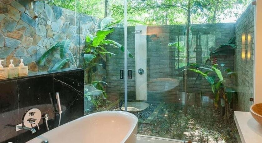 HILLTOP FLAMINGO DAI LAI RESORT H230 VILLA OWNER Villa in Hanoi