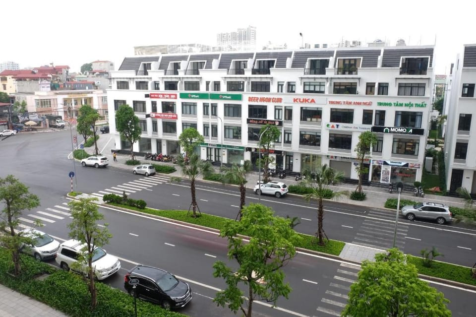 Hanah Hometel Vinhomes Gardenia @2br Apartment in Laos