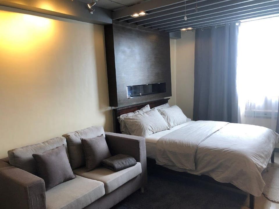 Fully-furnish condo in Saekyung Village Phase 2 Apartment in Lapu-Lapu City
