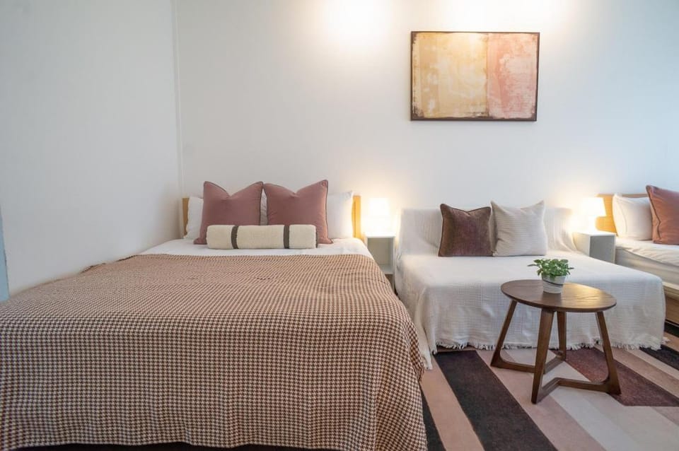 perfect Taipei Station Apartment in Taipei City