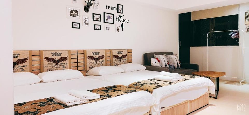 Taipei Ximen Home (MRT 6 minutes) Apartment in Taipei City
