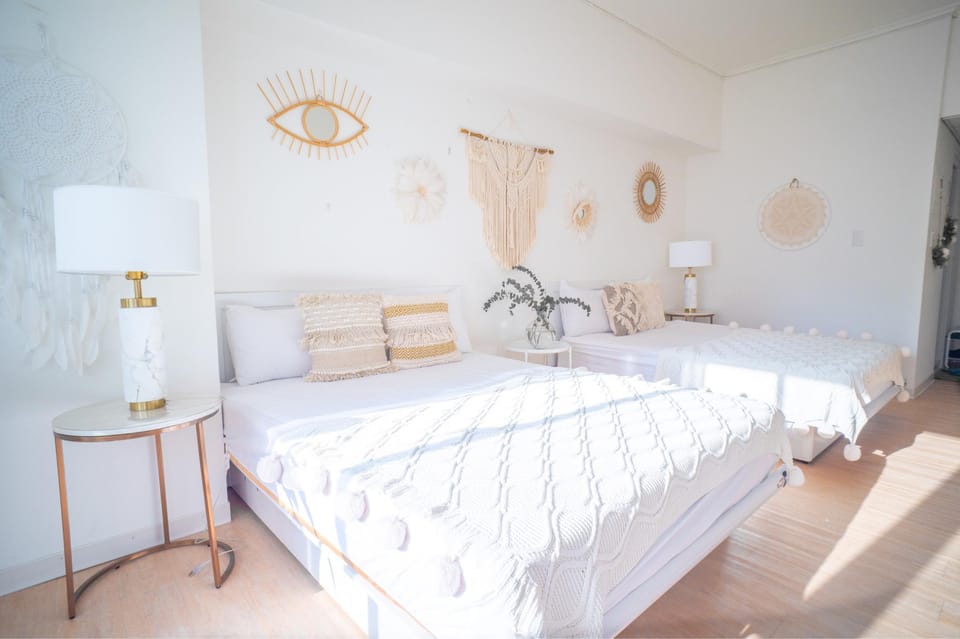 natural  room Taipei main station MRT M6 Exit Apartment in Taipei City