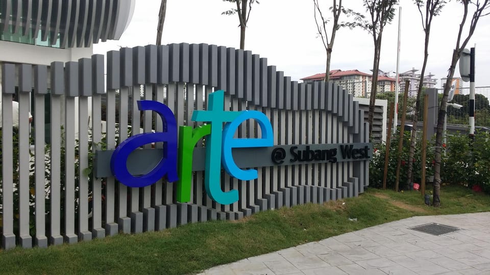 Arte Subang West/ Shah Alam/ MSU/ Dash Homestay Apartment in Subang Jaya