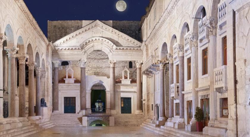 Luxury Apartment Fortuna 2 **** Apartment in Split