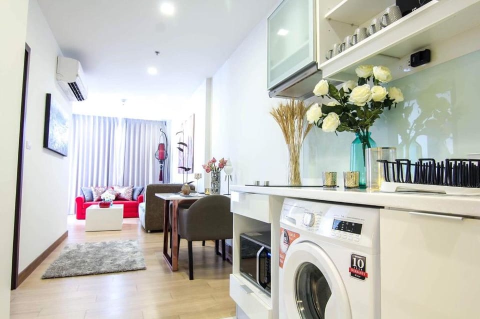 Stunning Honeymoon Siam Suite, Central Chiang Mai Apartment in Chiang Mai