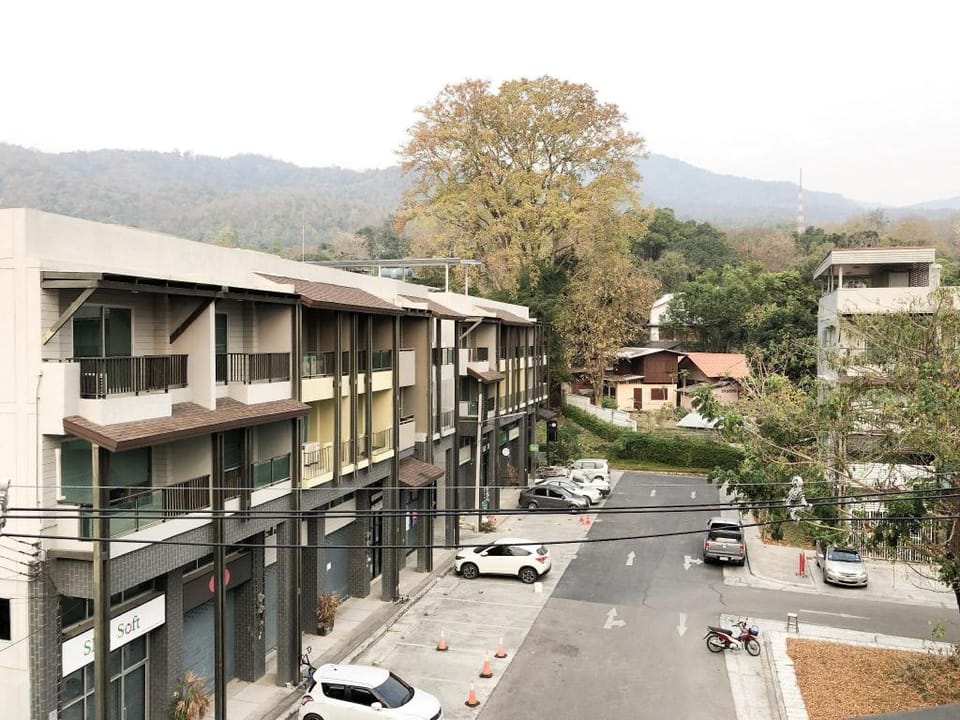 5stories, Big, cozy house, 15min from Airport Vacation rental in Chiang Mai
