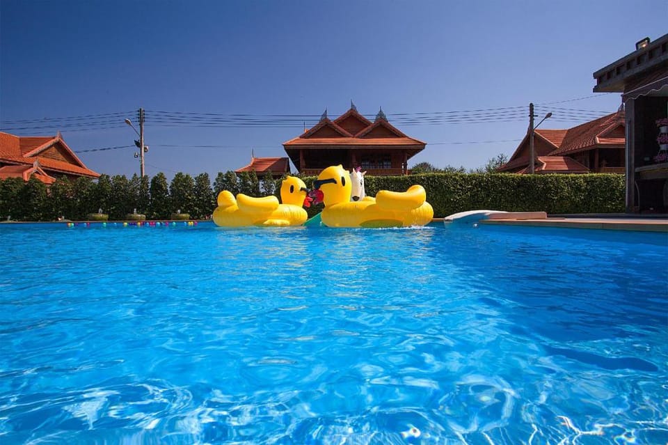 Near  water park  4BR Villa 10pax   Vacation rental in Chon Buri Changwat