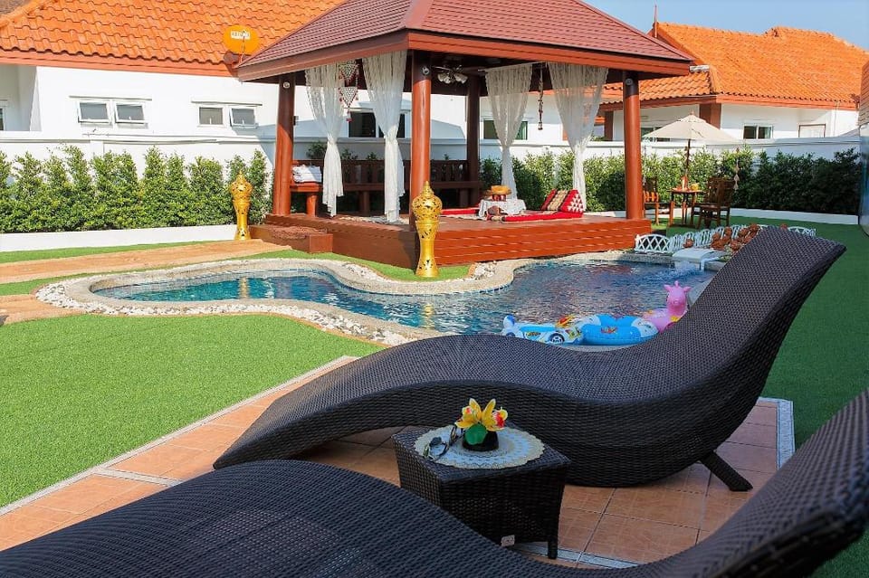 Near Nong Nooch Garden 3BR Private Pool Villa  Villa in Chon Buri Changwat