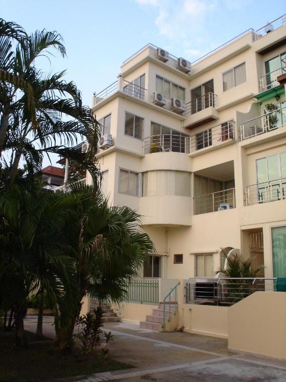 Amstellux Apartments No.4 Apartment in Pattaya City
