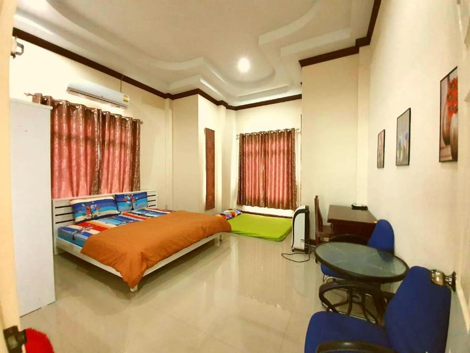 Relaxhouse Sattahip Vacation rental in Chon Buri Changwat