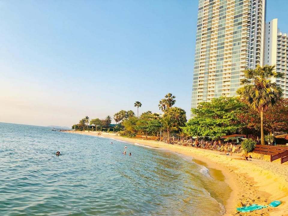 Serenity Wongamat Pattaya by Mint Apartment in Pattaya City