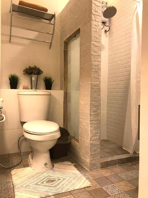 ON Hostel-Book 2days Free airport pickup service Villa in Bangkok