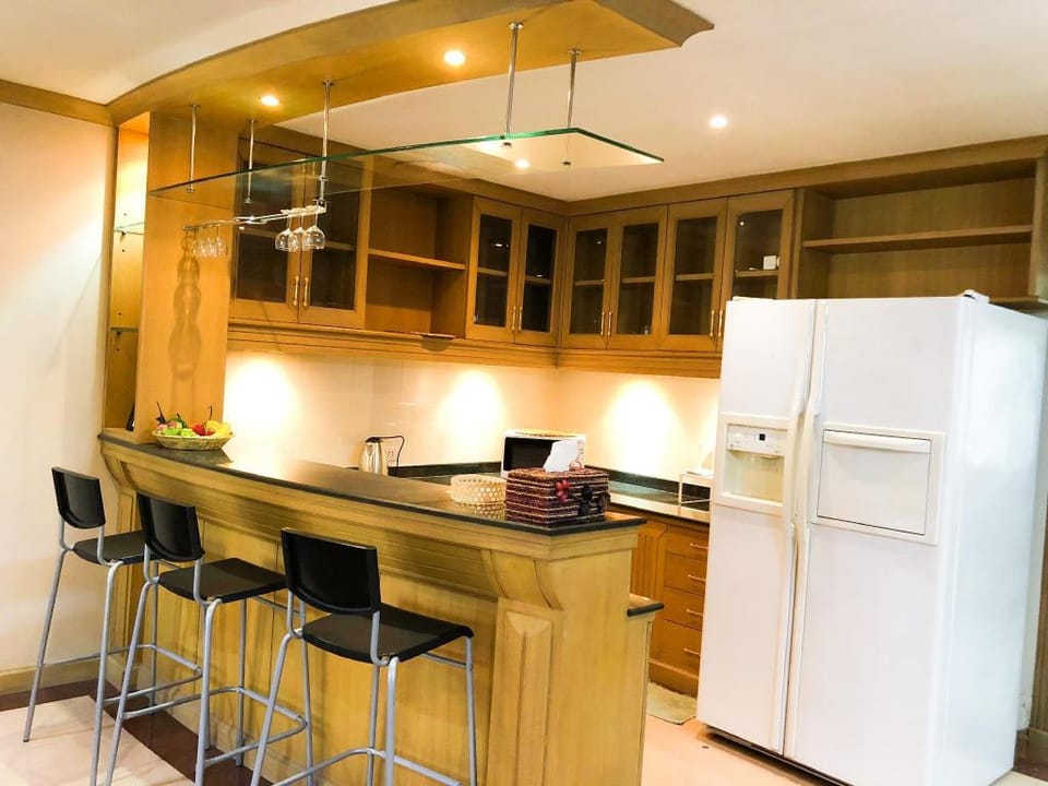 House near BTS & weekend market, 30min to airport Vacation rental in Bangkok