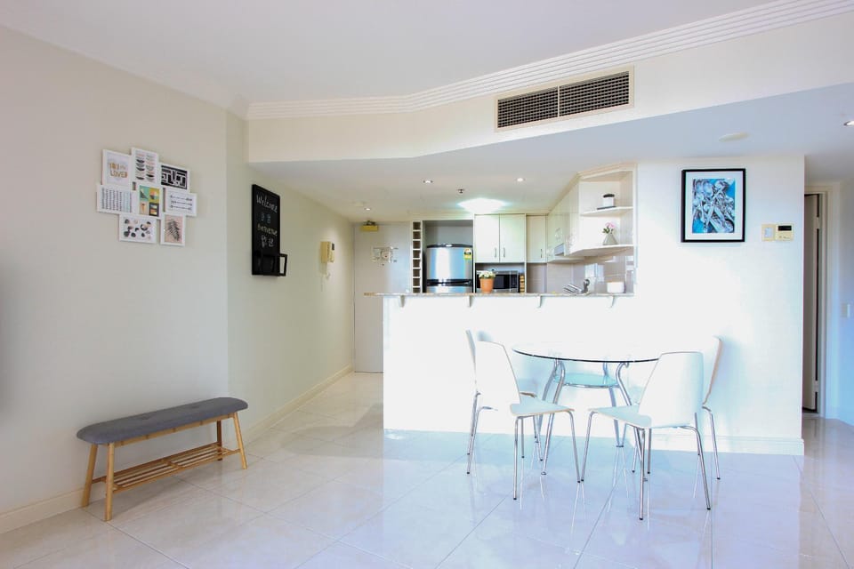 Brisbane Stunning Modern Two Apartment Apartment in Brisbane City