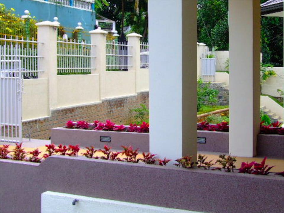 Kandy Sunrise-5 Bedroom B&B Luxury House in Kandy Vacation rental in Kandy