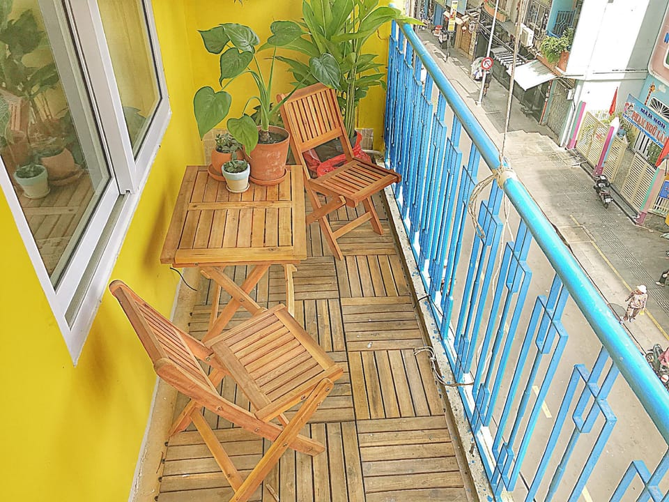 Jungalow - City Centre Tropical Studio on Bui Vien Apartment in Ho Chi Minh City