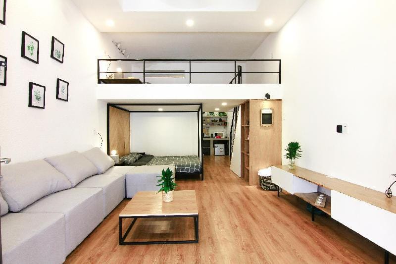 400m to Ben Thanh! Cozy Loft for friends+breakfast Apartment in Ho Chi Minh City