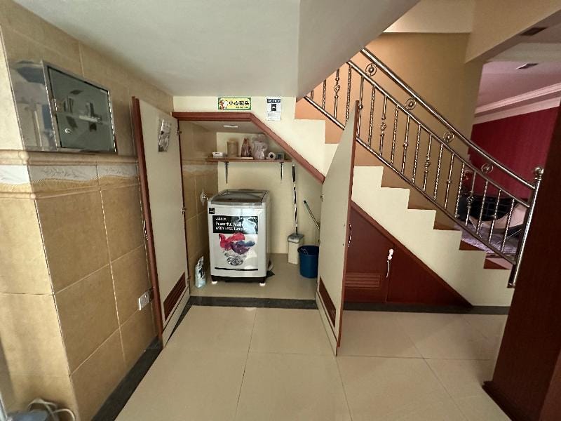 Seladah Stay A [Double Room with Shared Bathroom] Vacation rental in Kuching
