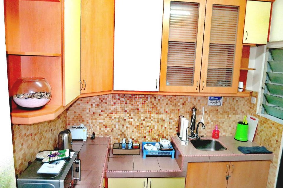 Cozy Homestay in Bukit Jalil 10Pax Apartment in Federal Territory of Kuala Lumpur
